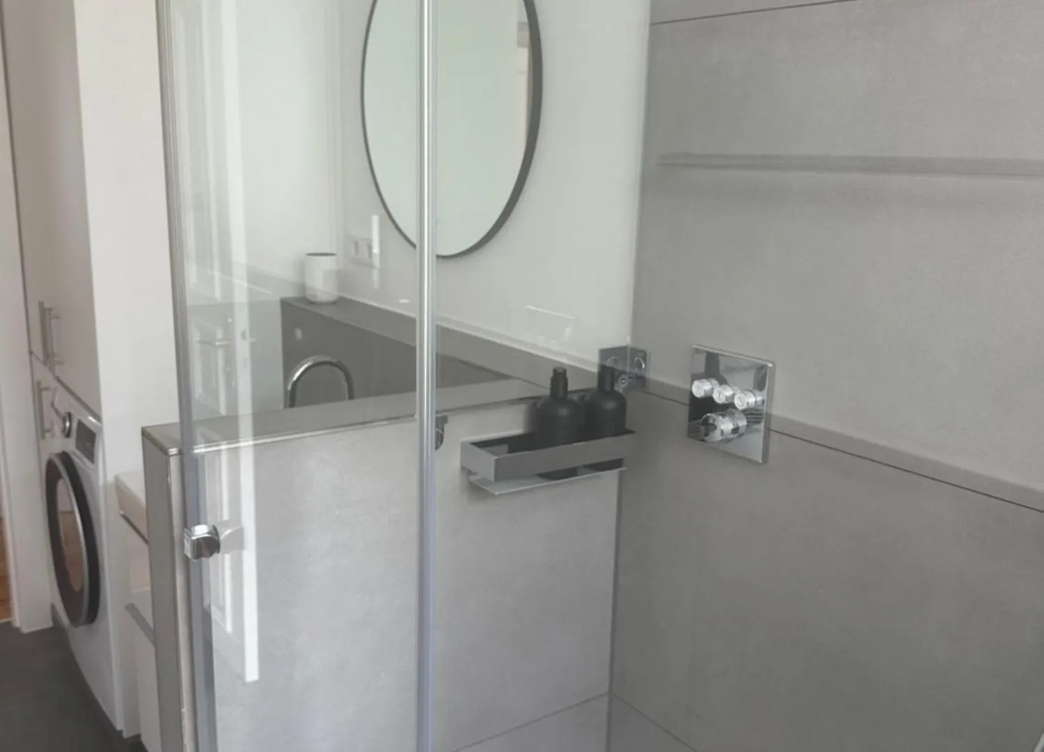Frisch Sanierte Altbauwohnung Helmholtzplatz Berlín Apartmán